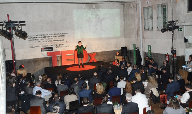 TEDx Reiniciando la educación financiera